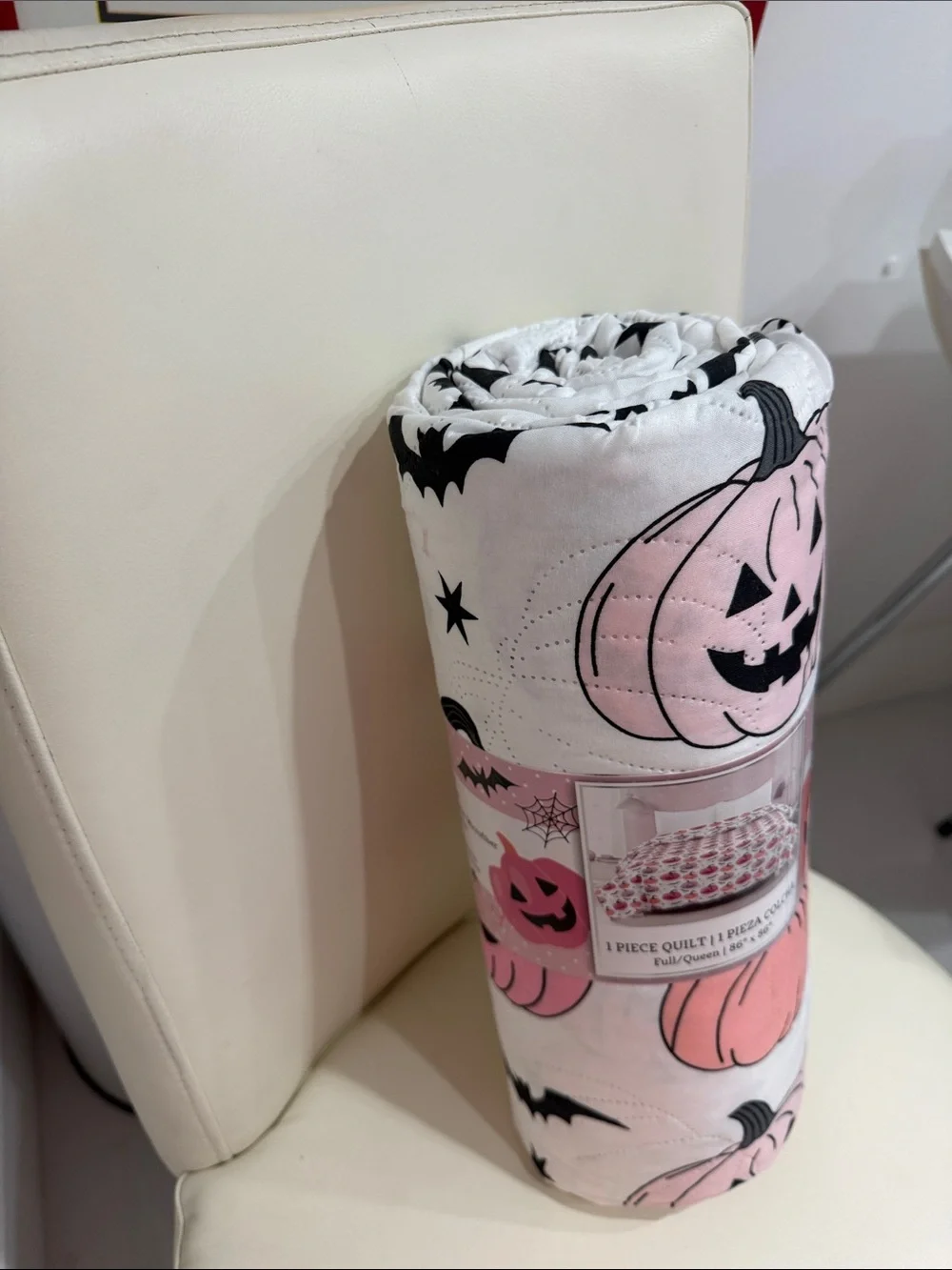 Halloween White/Pink /Black Pumpkin & Stars Print Full/Queen Quilt